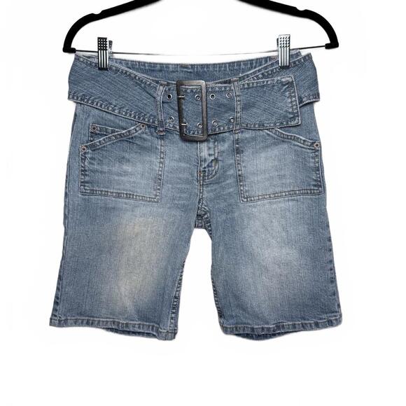 Vintage Y2K Light Blue Bermuda Shorts with Large belt - Picture 1 of 3